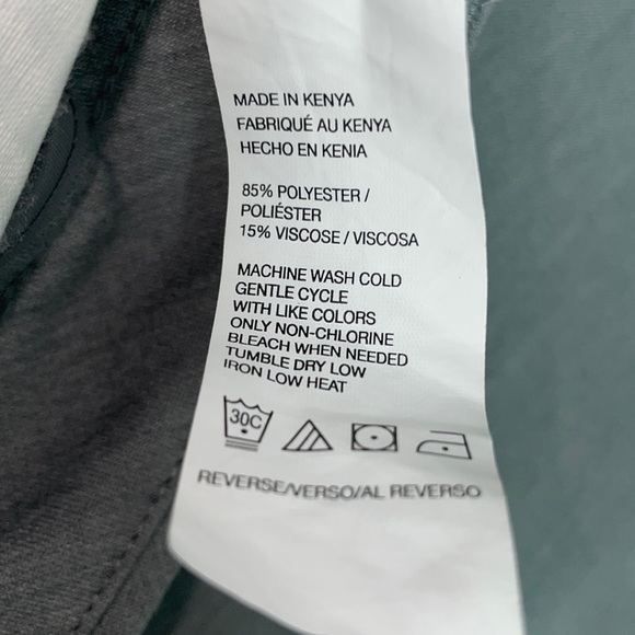 Van Heusen pants, Mens size 40/29 - Picture 7 of 7